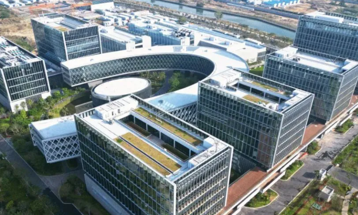 国标钢材型材与不锈钢管材在工程配套中的选型差异分析